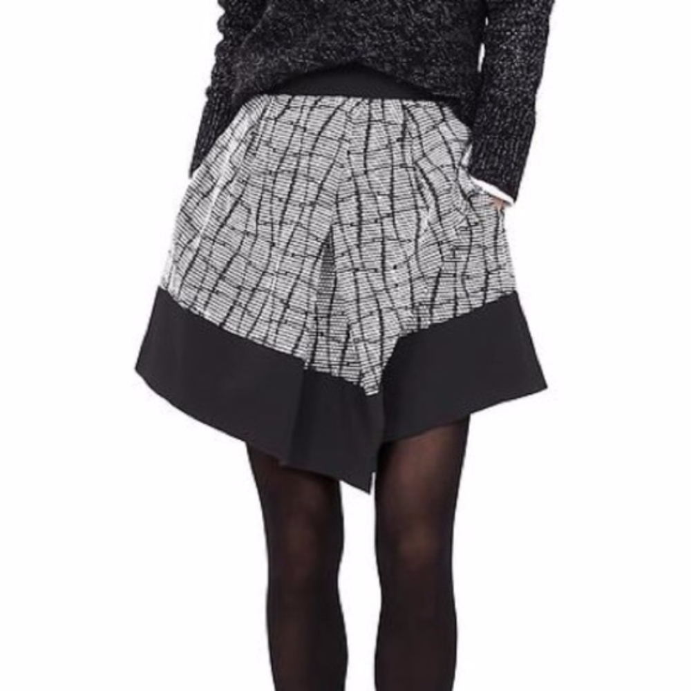 Banana Republic Asymmetrical Jacquard Skirt size 2